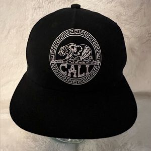 Cali black baseball hat. Like new